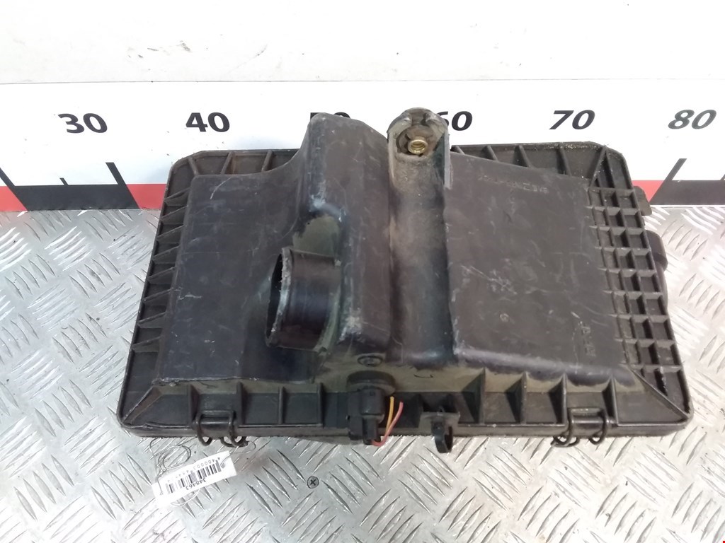 

Корпус воздушного фильтра Mazda 323 BJ, 323 BJ