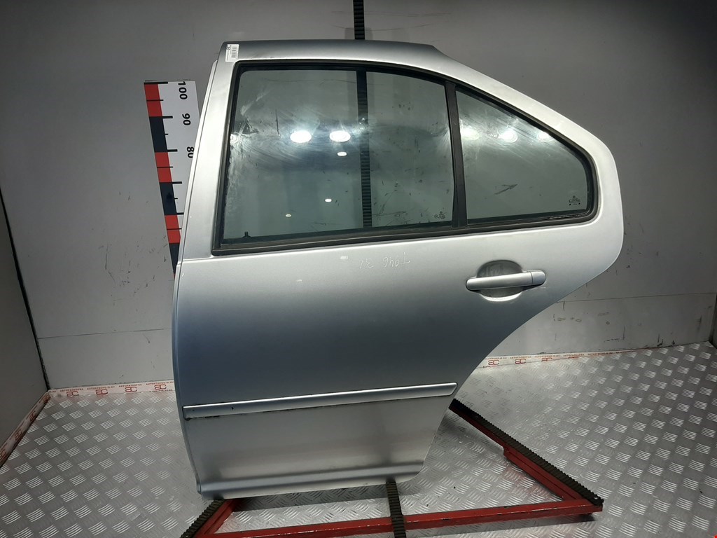 

Дверь задняя левая Volkswagen Bora, Bora