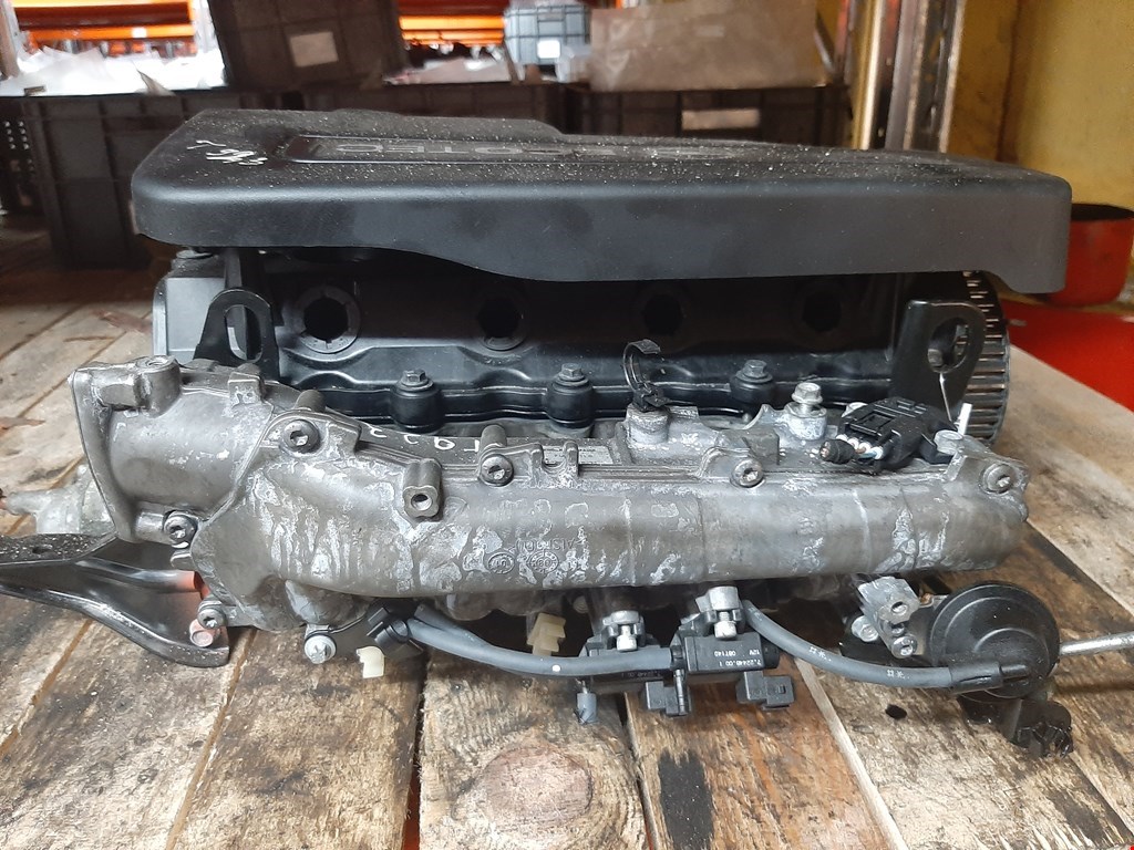 

Головка блока цилиндров (ГБЦ) Opel Astra H, Astra H