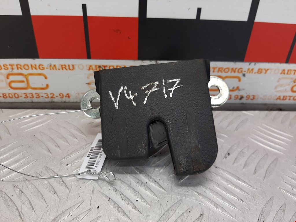 

Замок крышки (двери) багажника Volkswagen Golf 5, Golf 5
