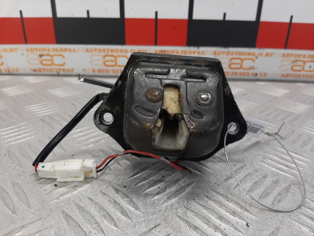 

Замок крышки (двери) багажника Nissan Almera N16, Almera N16