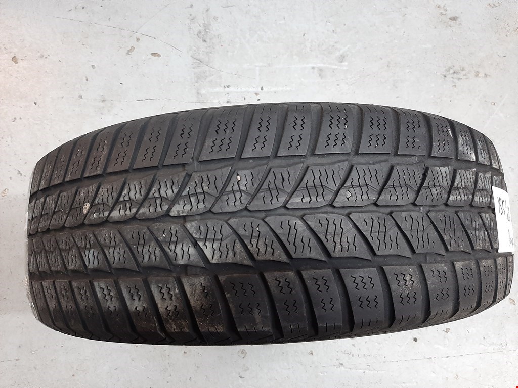 

Шина Mitsubishi Carisma, Carisma