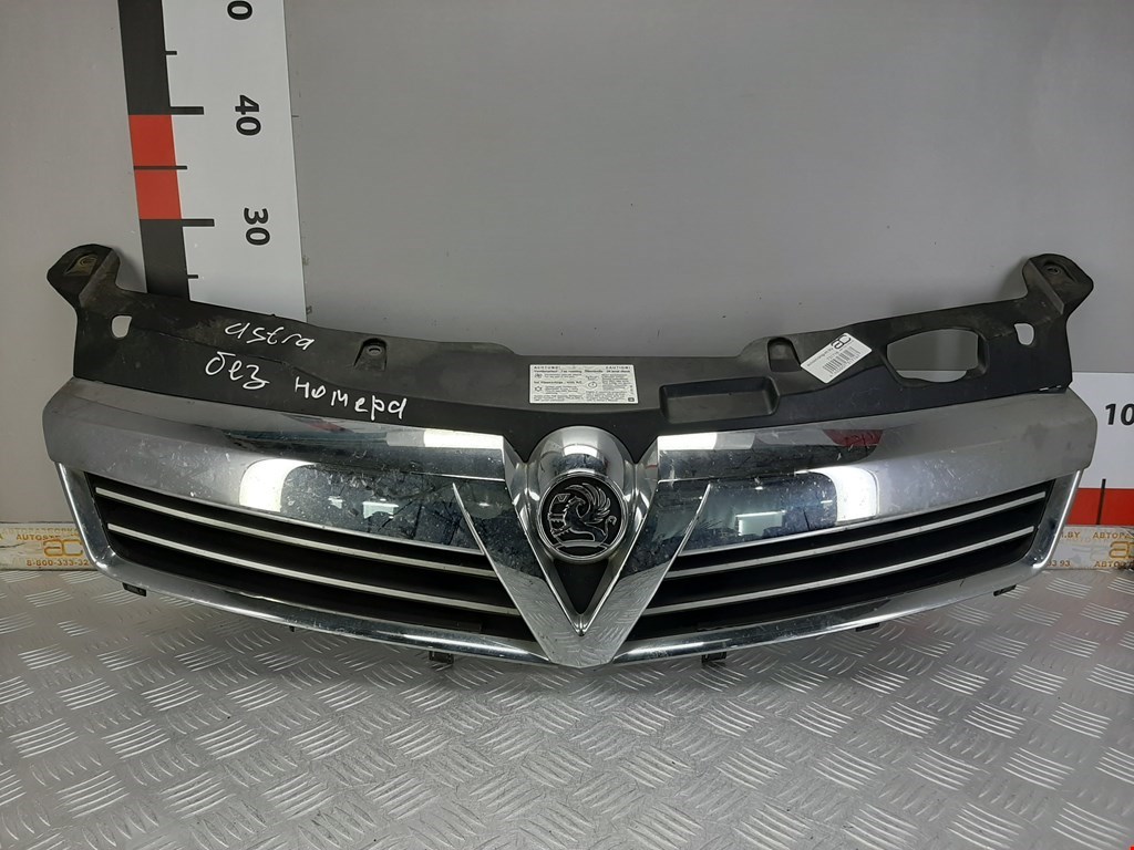 

Решетка радиатора Opel Astra H, Astra H