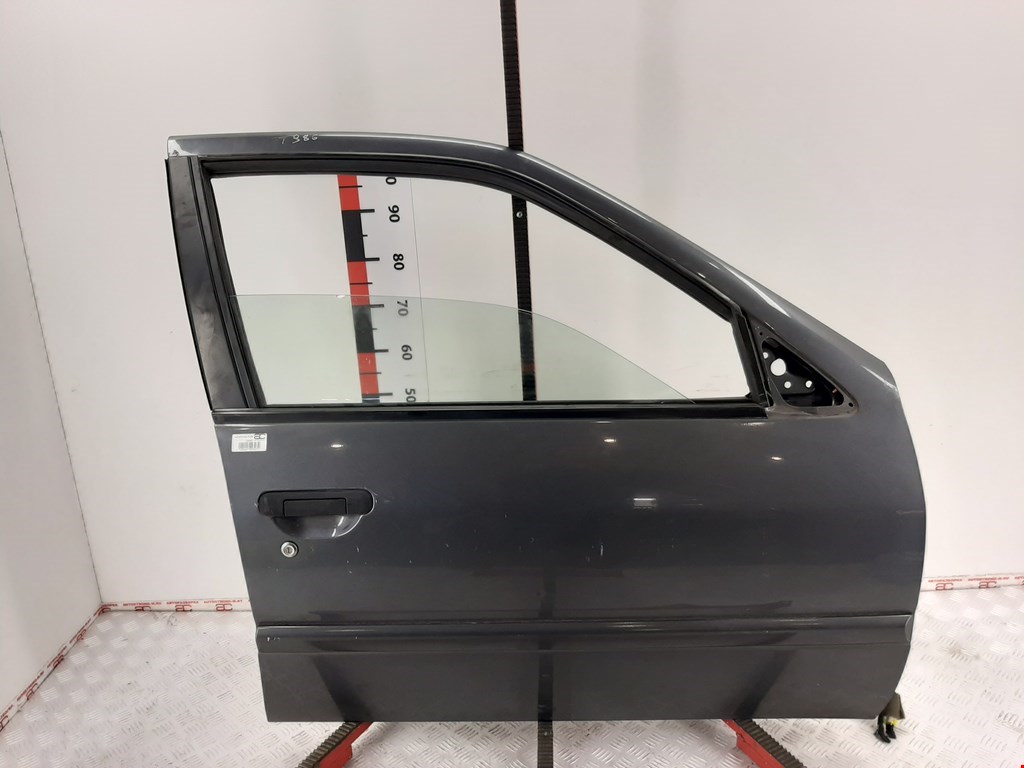 

Дверь передняя правая Nissan Primera P10, Primera P10