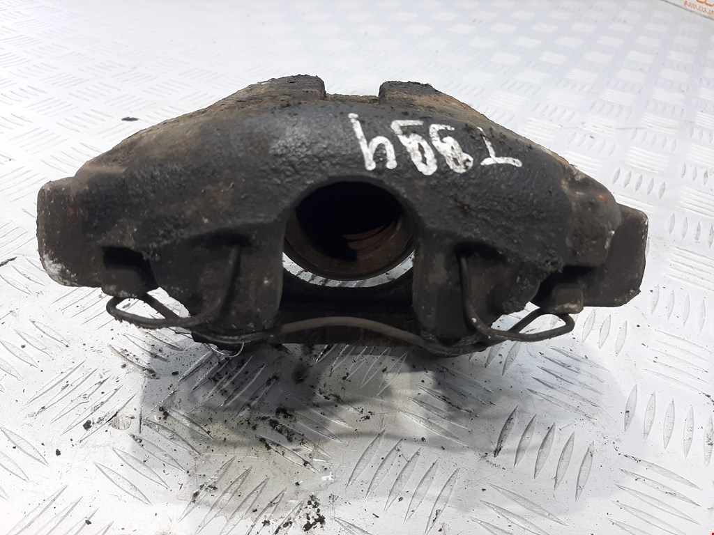 

Суппорт передний правый Volkswagen Passat 5, Passat 5