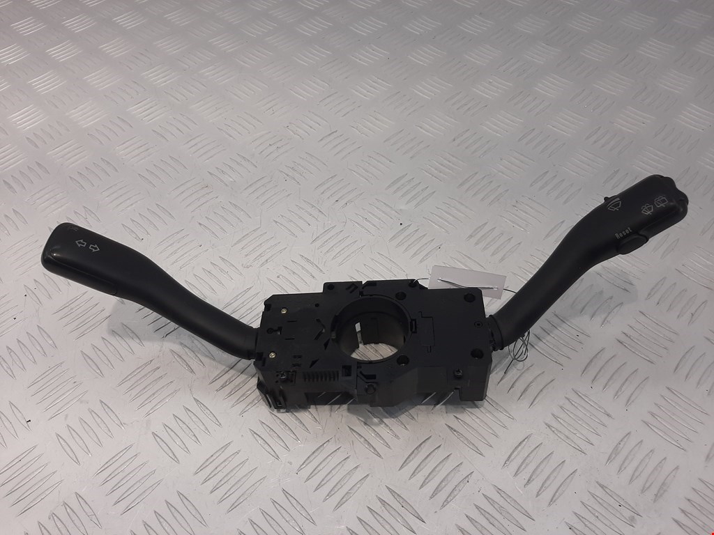 

Переключатель поворотов и дворников (стрекоза) Volkswagen Passat 5, Passat 5
