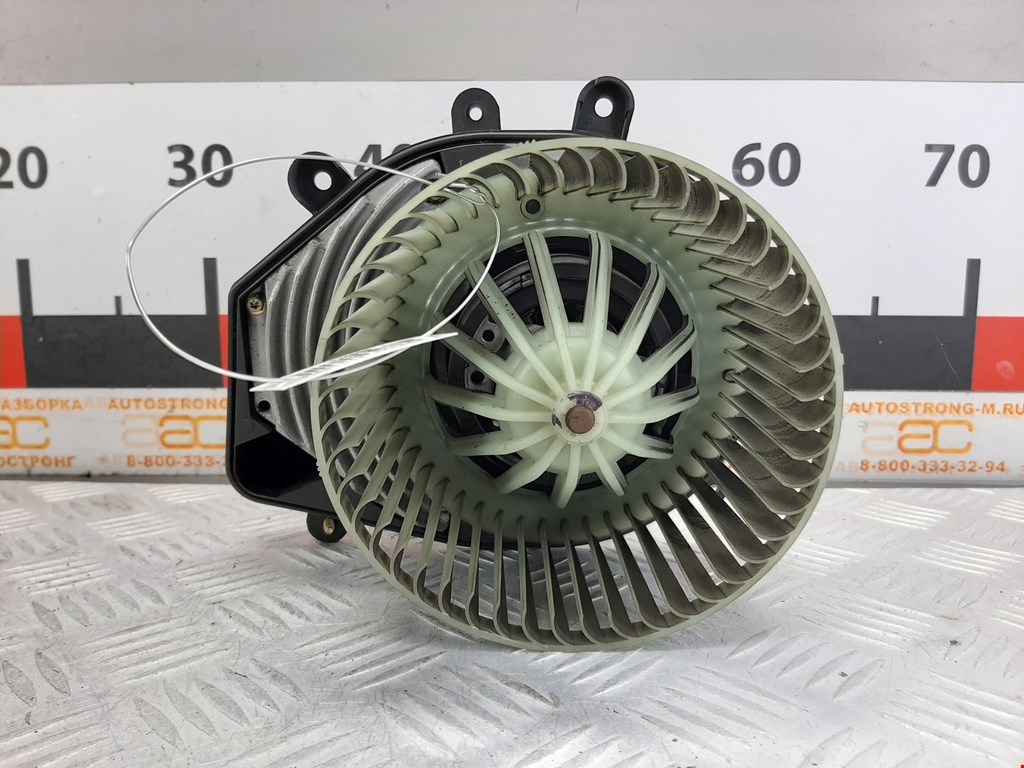 

Моторчик (двигатель) печки Volkswagen Passat 5, Passat 5
