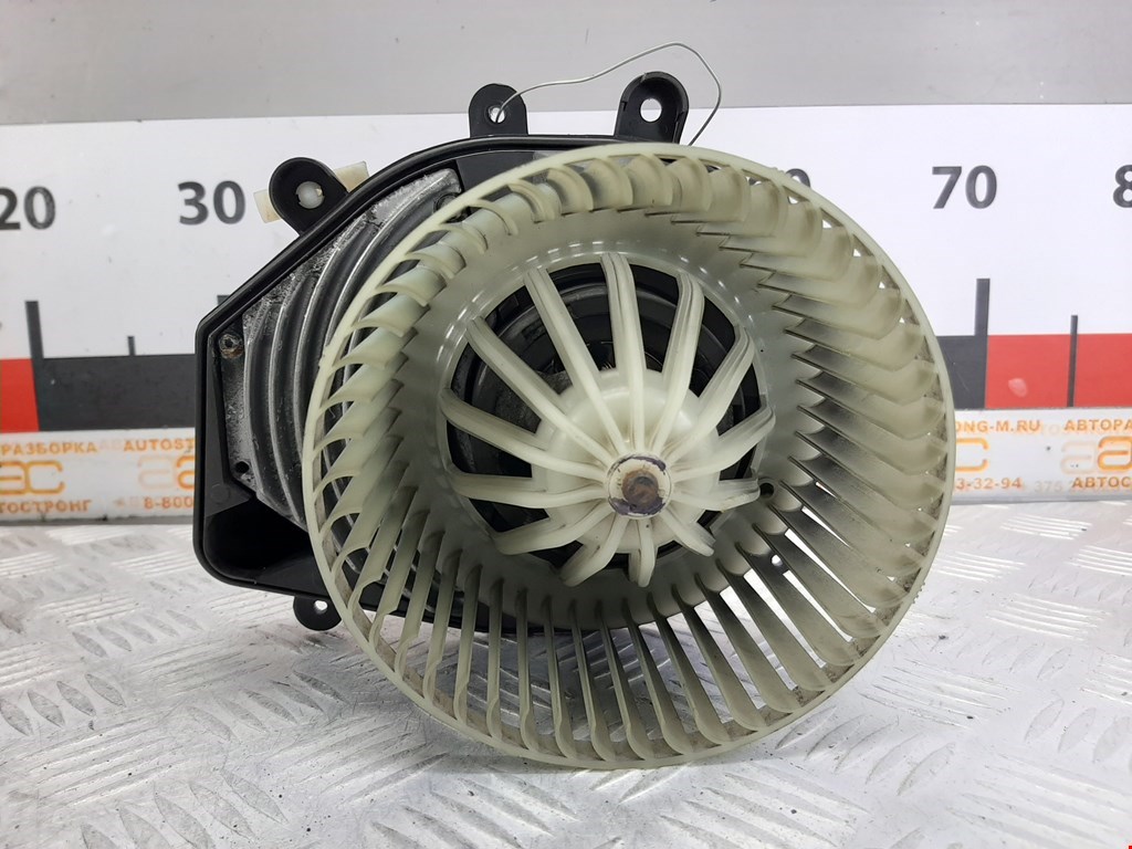 

Моторчик (двигатель) печки Audi A4 B5, A4 B5