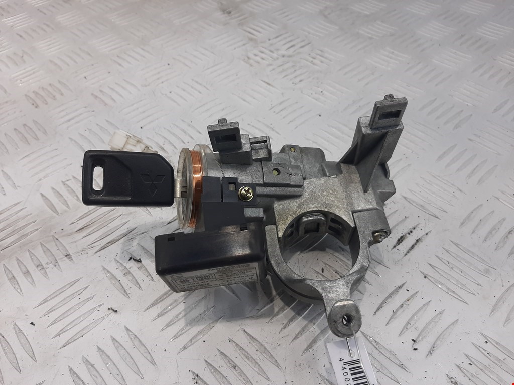 

Замок зажигания Mitsubishi Pajero Pinin, Pajero Pinin