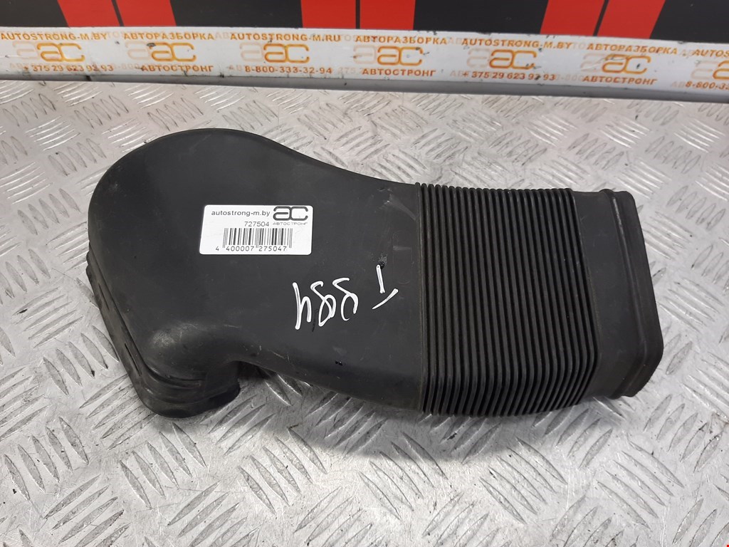 

Воздухозаборник (наружный) Volkswagen Passat 5, Passat 5