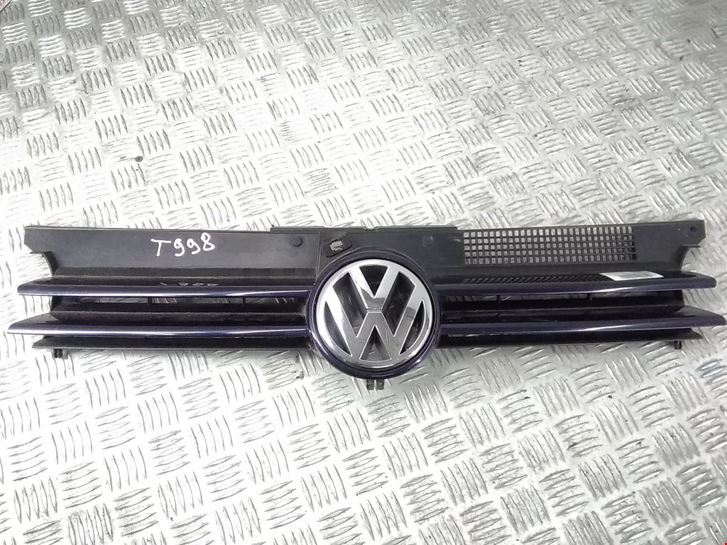 

Решетка радиатора Volkswagen Golf 4, Golf 4