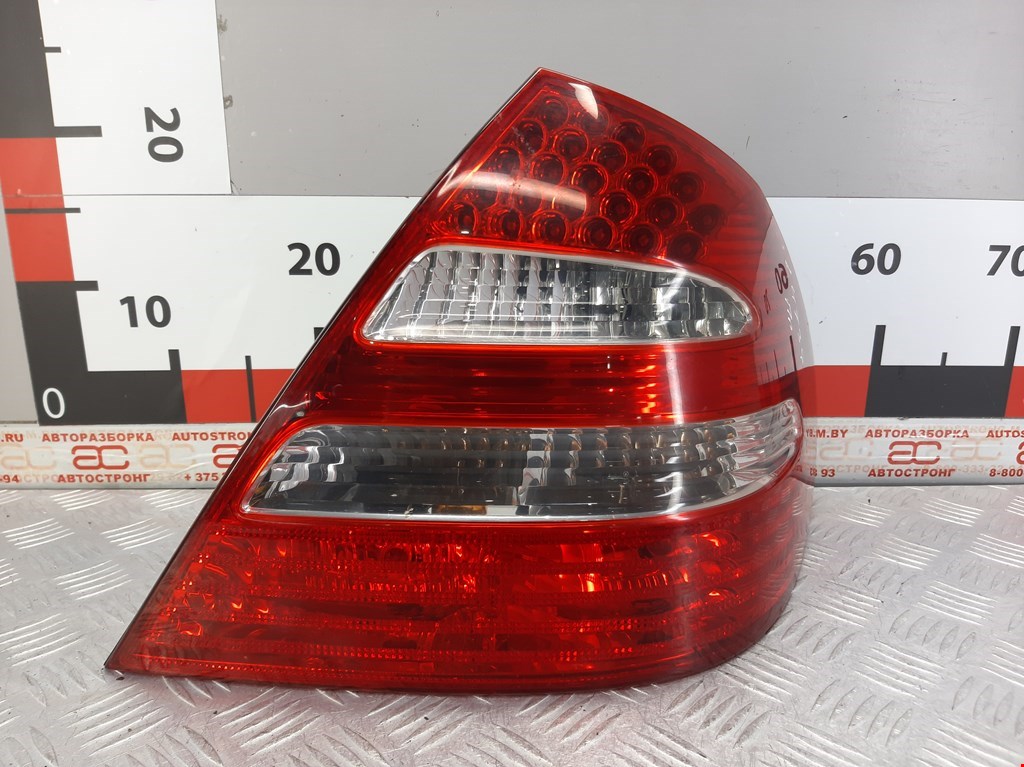 

Фонарь задний правый Mercedes W211 (E Class), W211 (E Class)