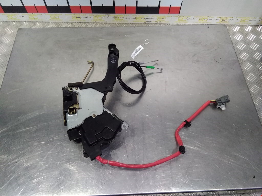 

Замок двери передней левой Toyota Rav4 2, Rav4 2