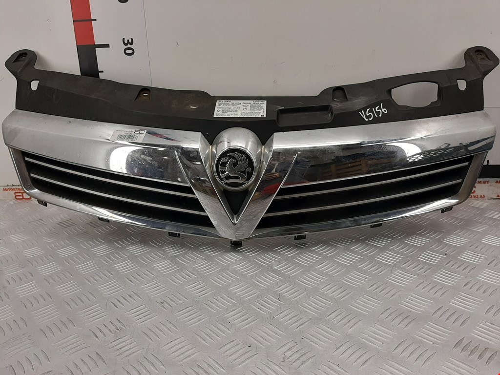 

Решетка радиатора Opel Astra H, Astra H