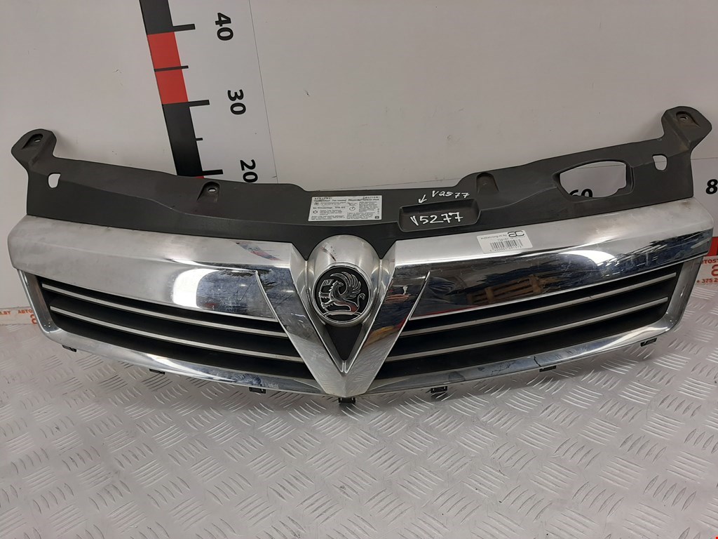 

Решетка радиатора Opel Astra H, Astra H