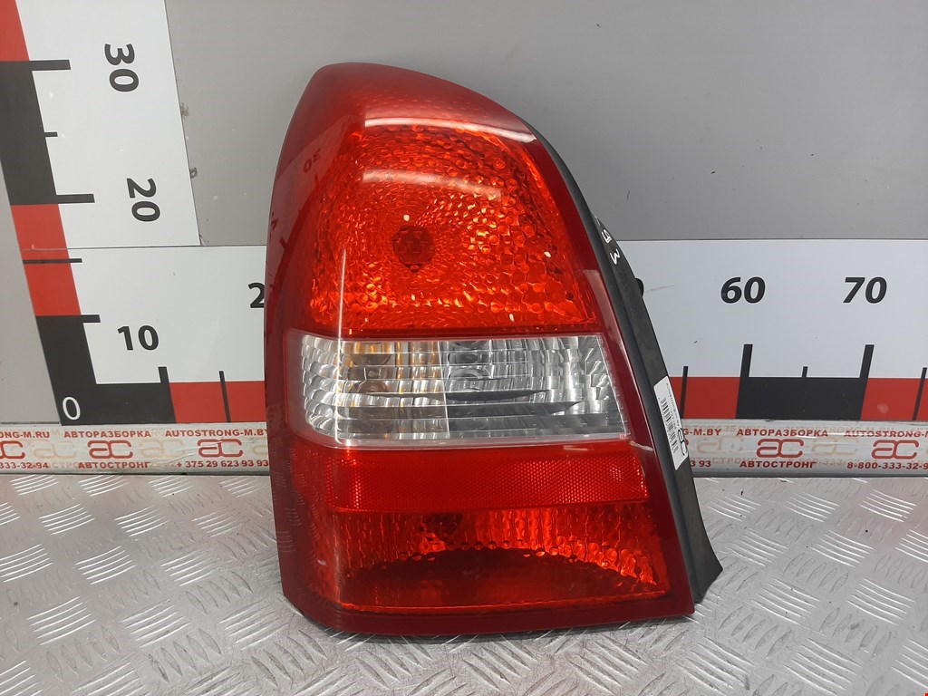 

Фонарь задний левый Nissan Primera P12, Primera P12