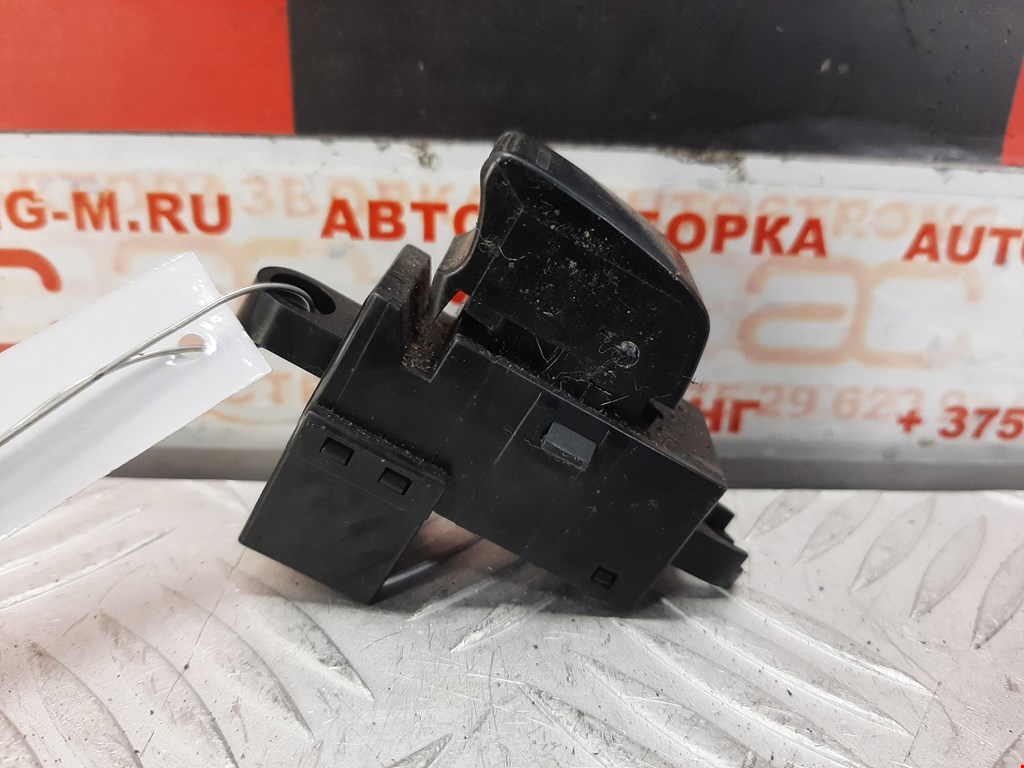 

Кнопка стеклоподъемника Nissan Primera P12, Primera P12