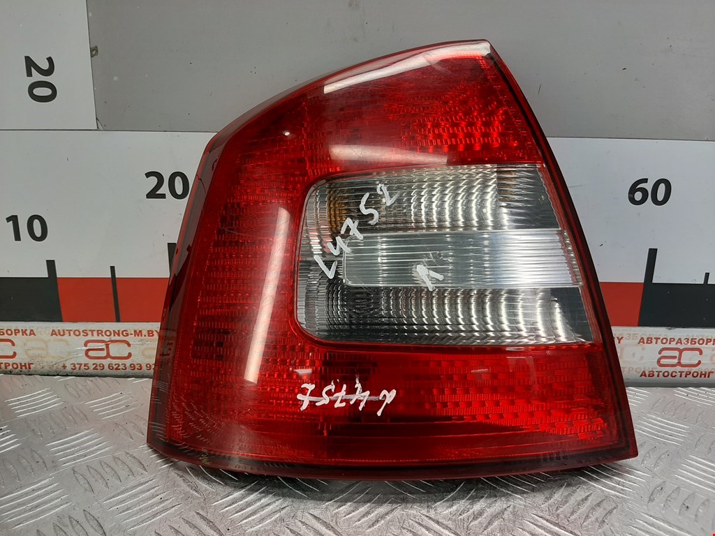 

Фонарь задний левый Skoda Octavia 1Z, Octavia 1Z
