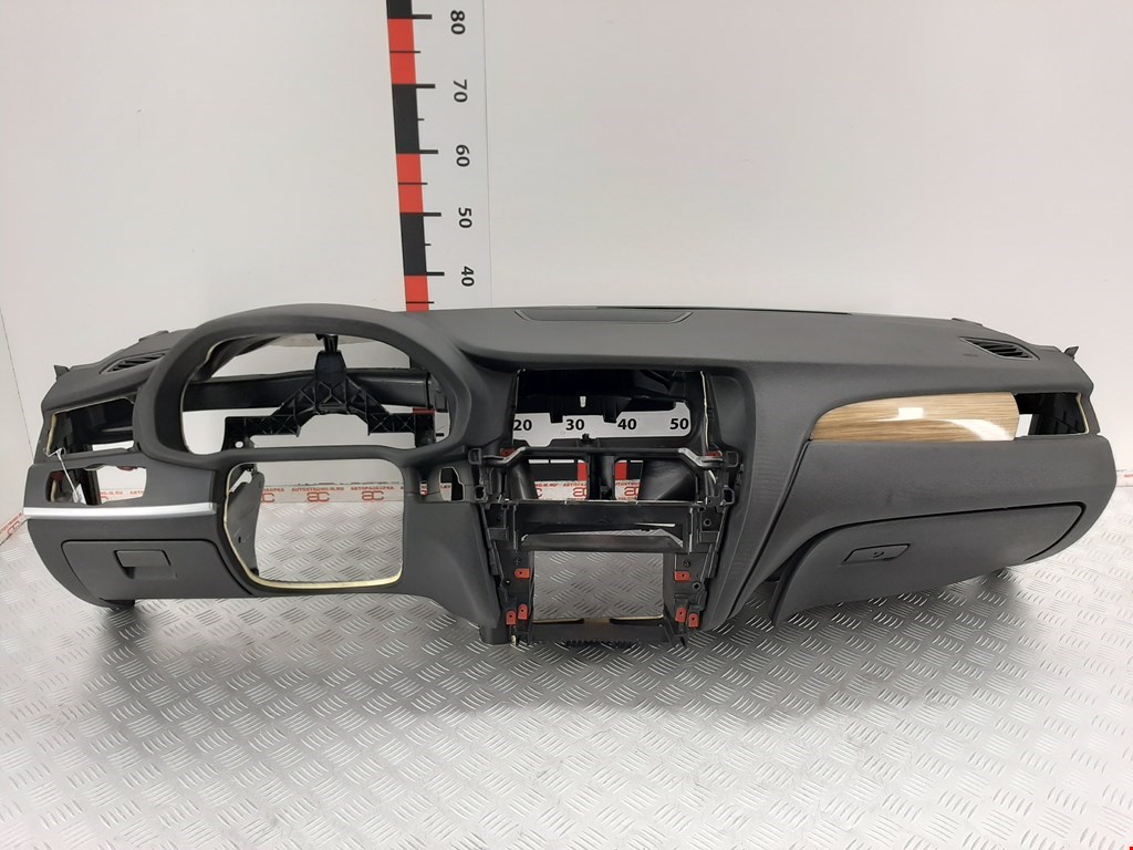 

Торпедо (панель передняя) BMW X3 (F25), X3 (F25)