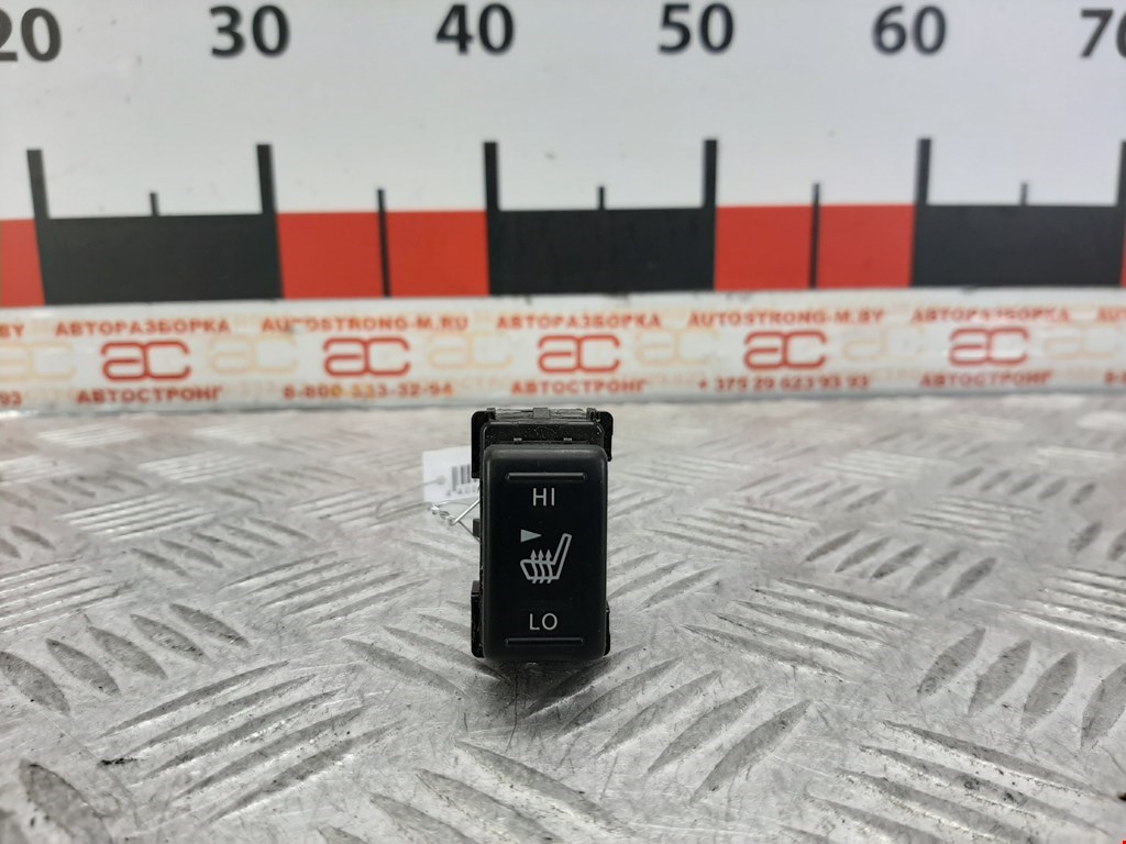 

Кнопка обогрева сидений Nissan Armada (TA60), Armada (TA60)