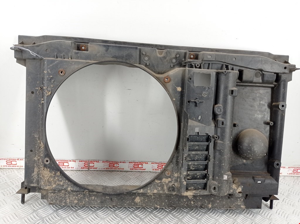 

Панель передняя (телевизор) Citroen C4 Picasso 1, C4 Picasso 1