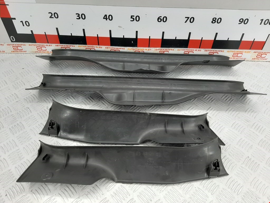 

Накладка порога (внутренняя) Ford Escape (1N2), Escape (1N2)