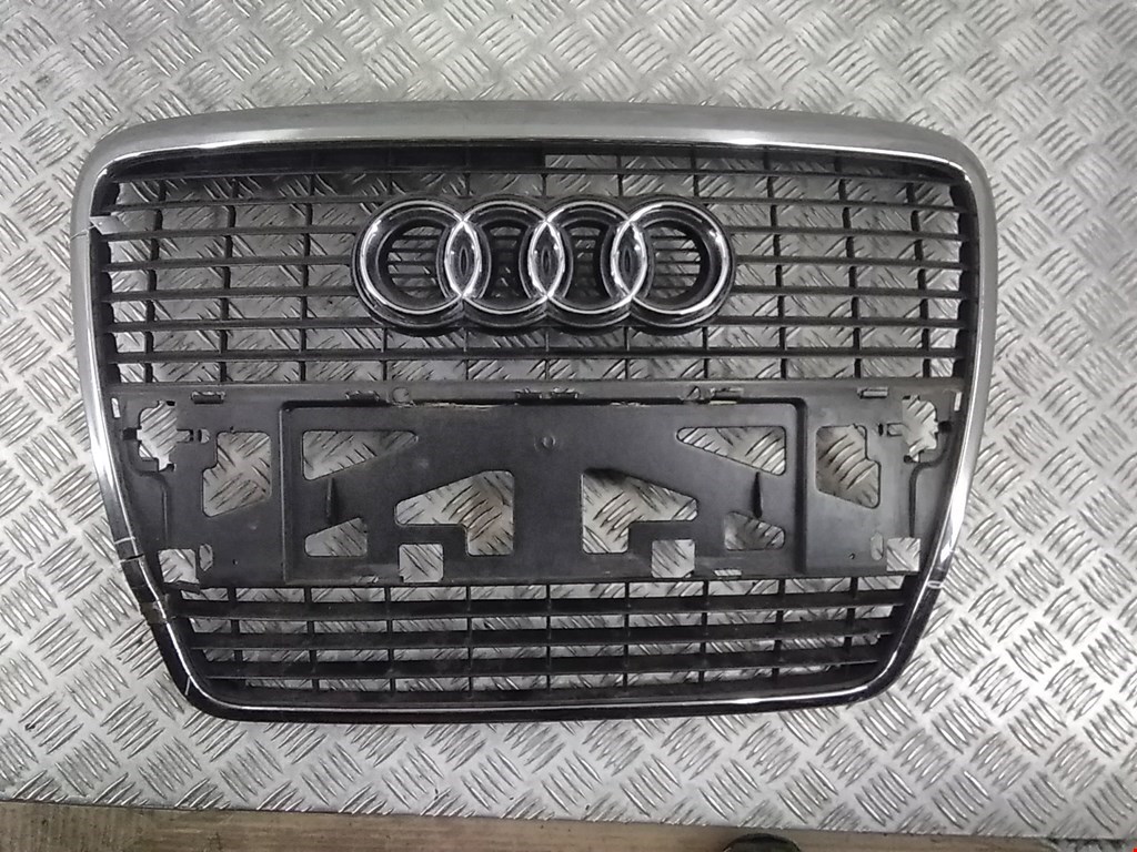 

Решетка радиатора Audi A6 C6, A6 C6