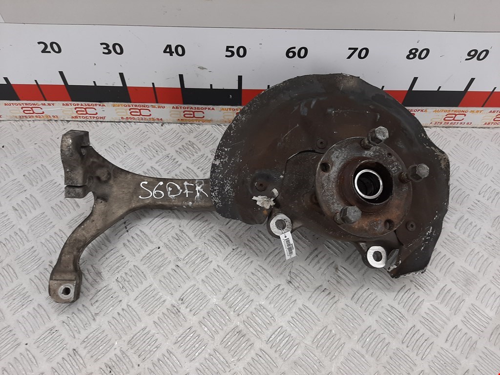 

Ступица (кулак цапфа) передняя правая Audi A6 C6, A6 C6