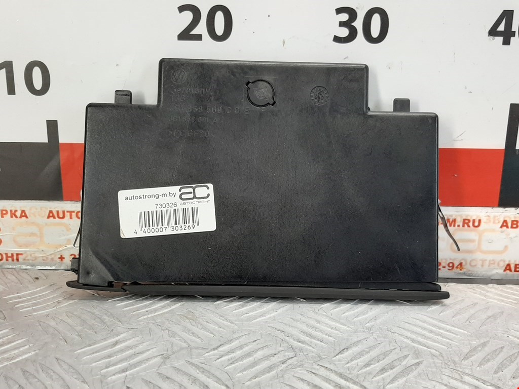 

Подстаканник Volkswagen Passat 5, Passat 5
