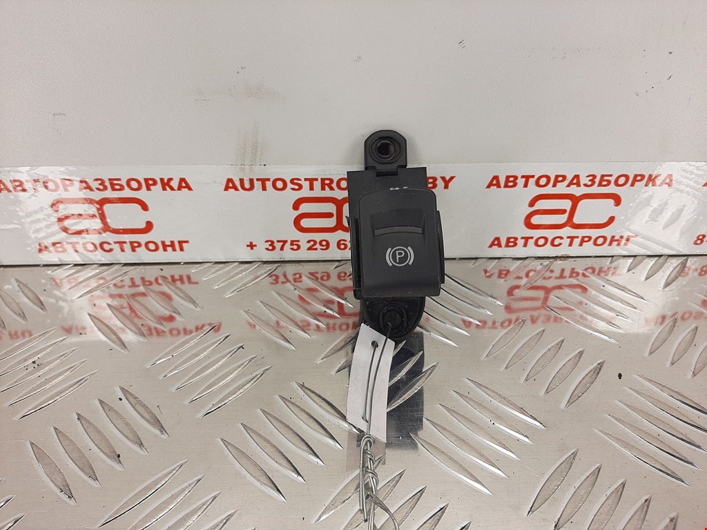 

Кнопка ручника (стояночного тормоза) Audi A6 C6, A6 C6