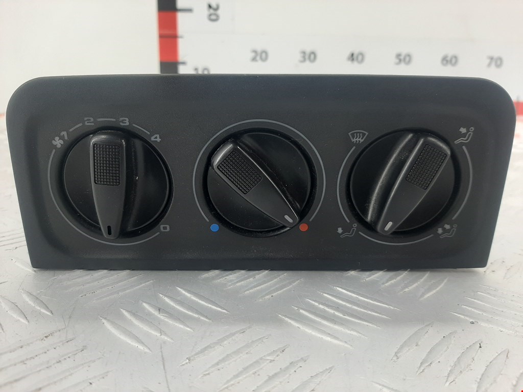 

Переключатель печки Volkswagen Golf 3, Golf 3