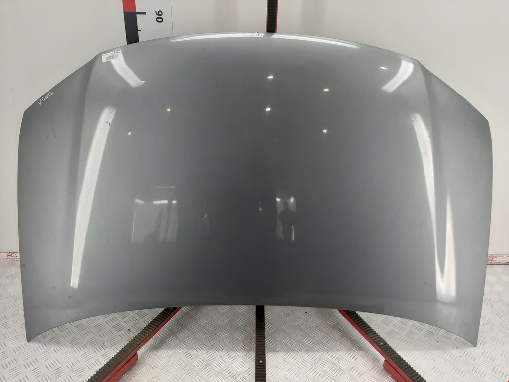 

Капот Volkswagen Touran, Touran