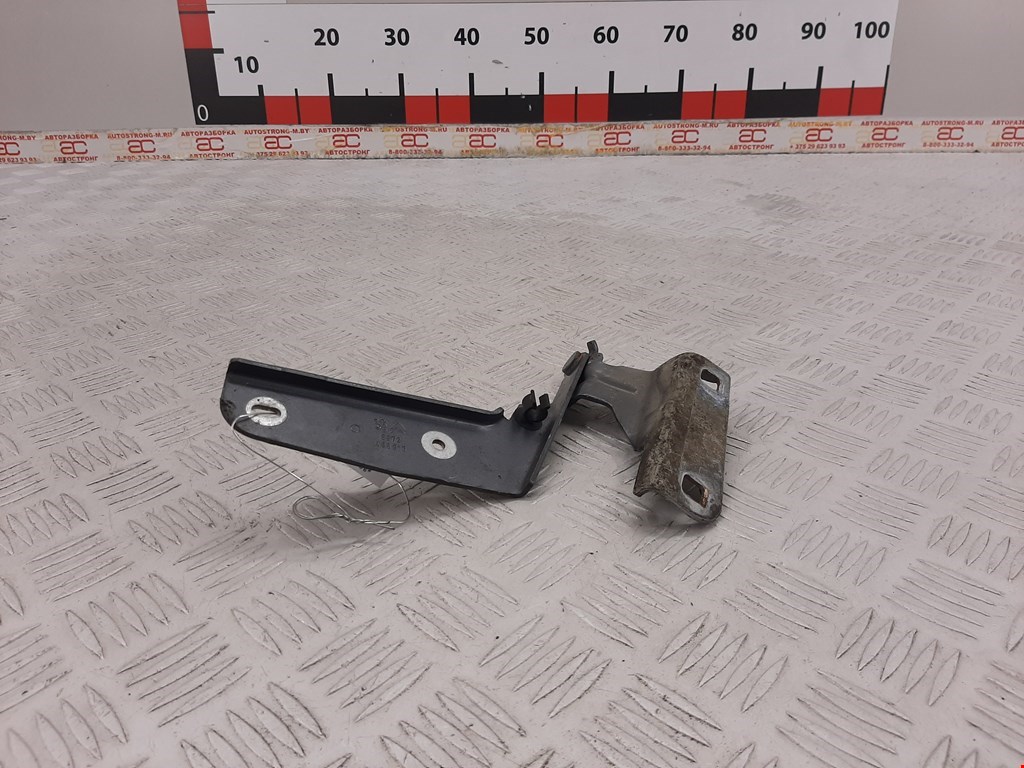 

Петля капота правая Citroen C4, C4