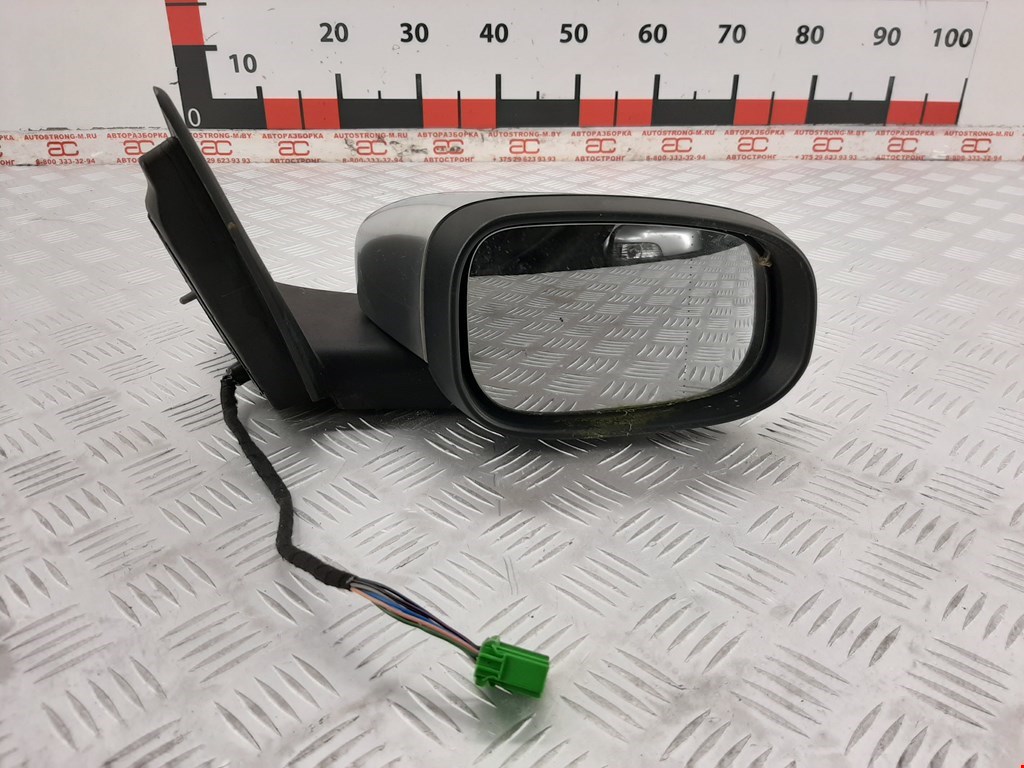 

Зеркало боковое правое Volvo C30, C30