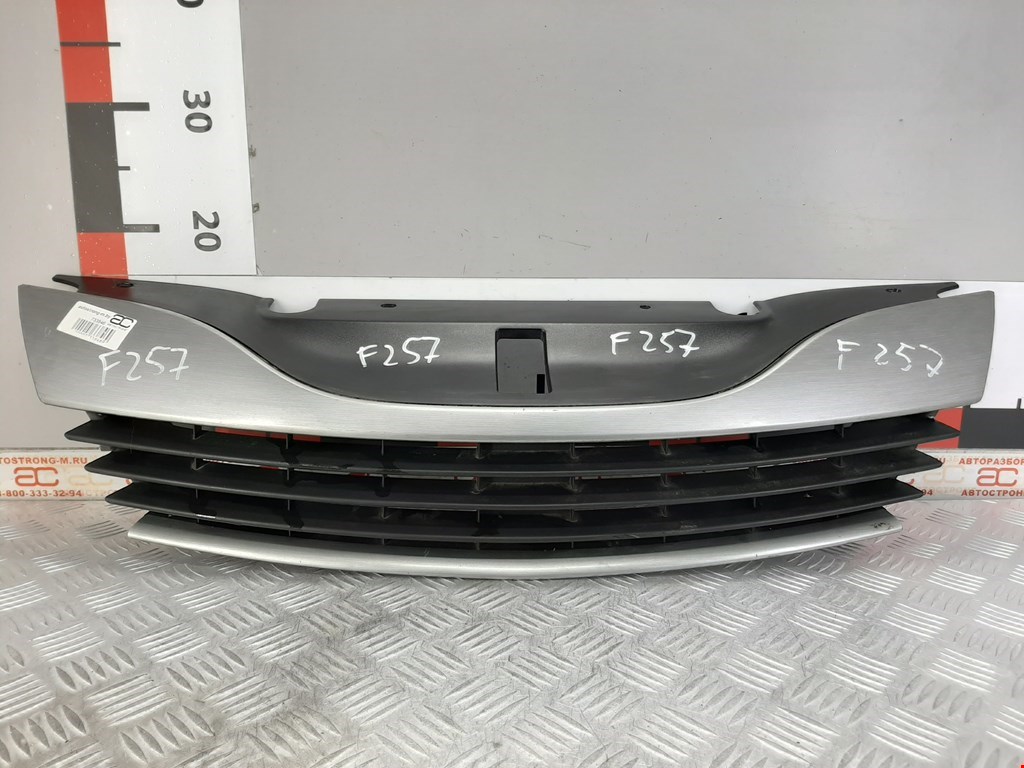 

Решетка радиатора Renault Laguna 2, Laguna 2