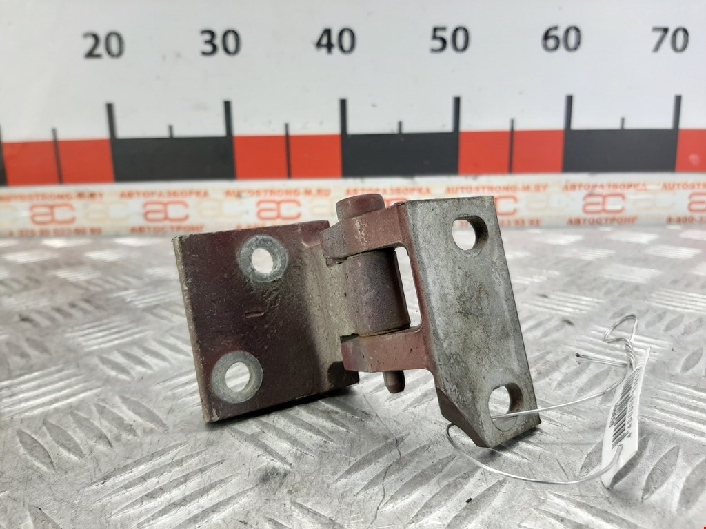 

Петля двери передней правой Peugeot 806, 806
