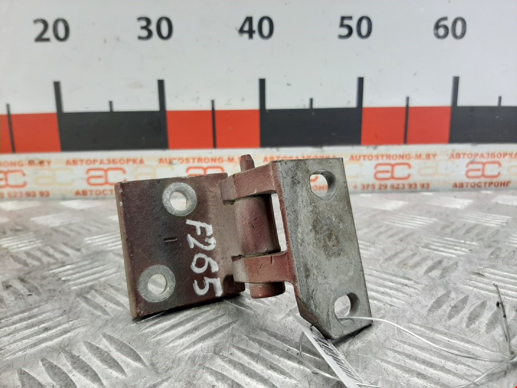 

Петля двери передней правой Peugeot 806, 806