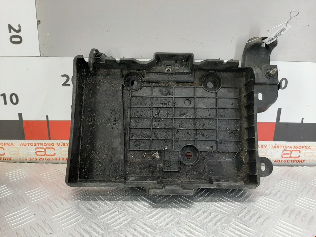 

Крепление (корпус) аккумулятора Renault Megane 2, Megane 2