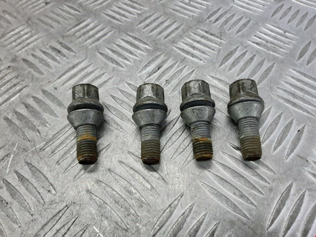 

Болт (гайка) колеса Renault Scenic 2, Scenic 2