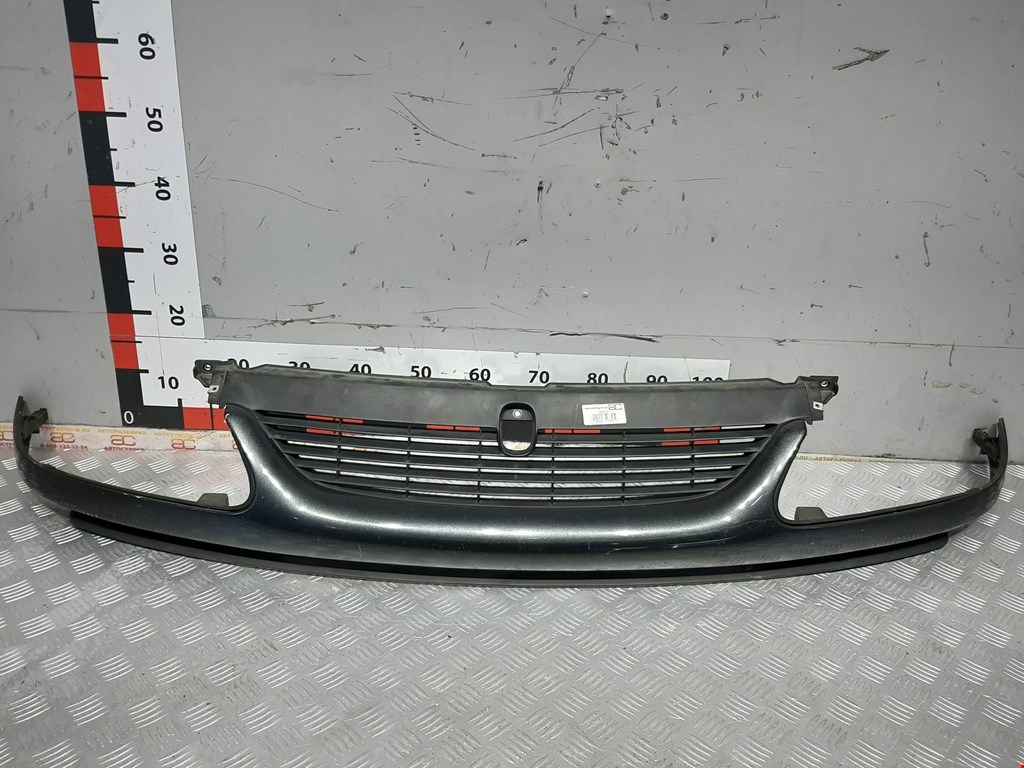 

Решетка радиатора Renault Espace 3, Espace 3