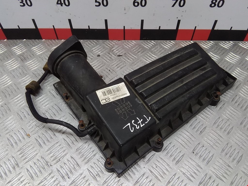 

Корпус воздушного фильтра Audi A3 8P, A3 8P