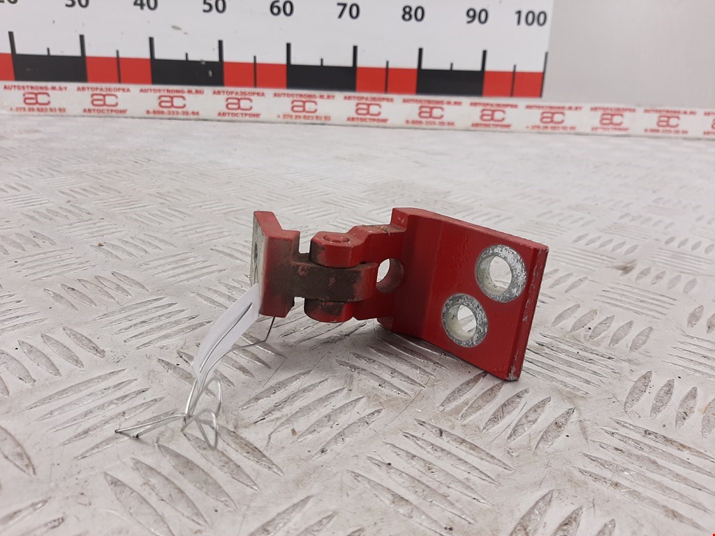 

Петля двери задней правой Volkswagen Golf 3, Golf 3