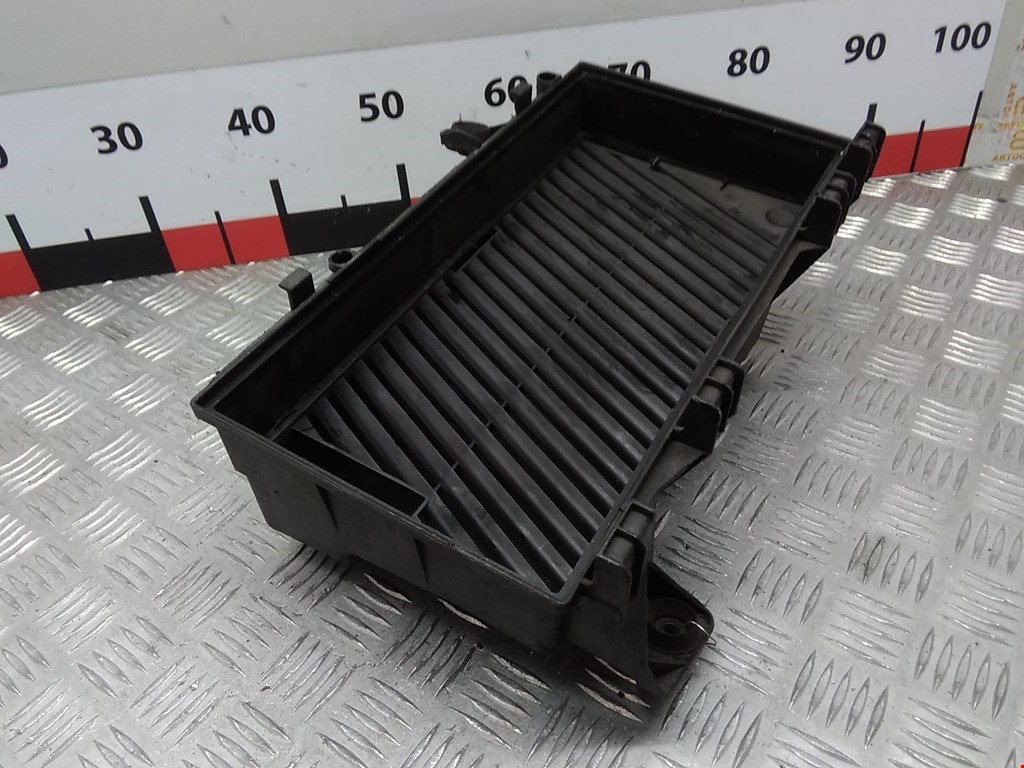 

Корпус воздушного фильтра Skoda Octavia 1U, Octavia 1U