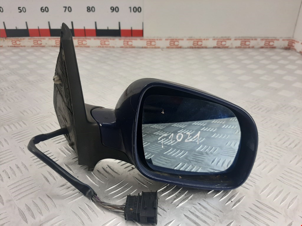 

Зеркало боковое правое Volkswagen Golf 4, Golf 4