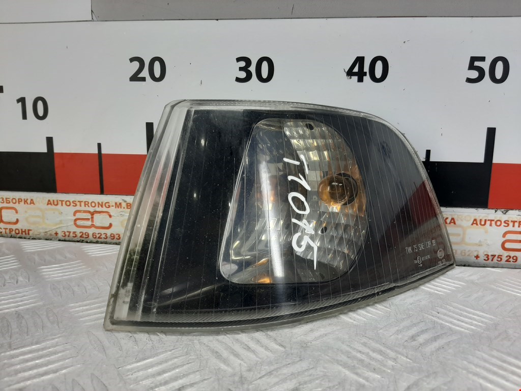 

Поворотник левый Volvo S40 V40 1, S40 V40 1
