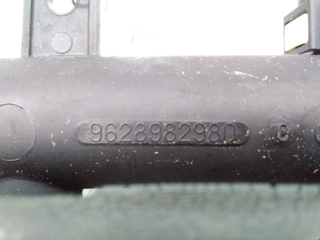 

Рампа топливная Peugeot 306, 306
