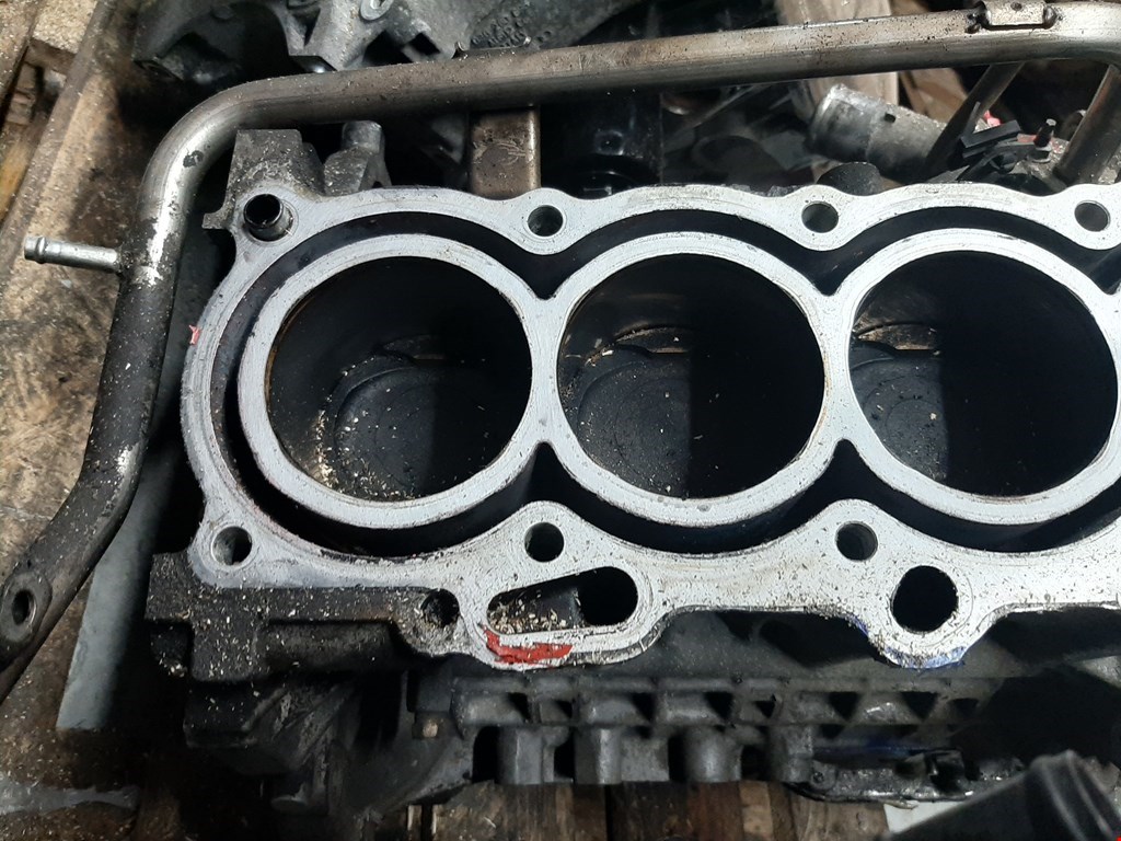 

Блок двигателя (картер) Volkswagen Golf 4, Golf 4