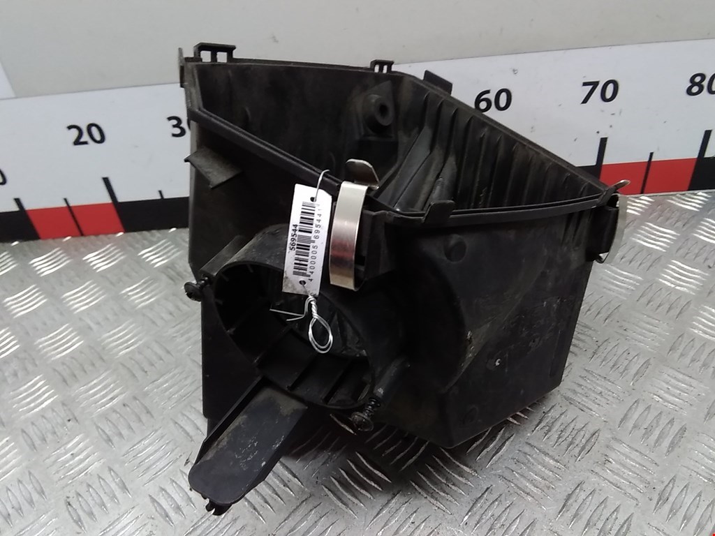 

Корпус воздушного фильтра Audi A6 C6, A6 C6