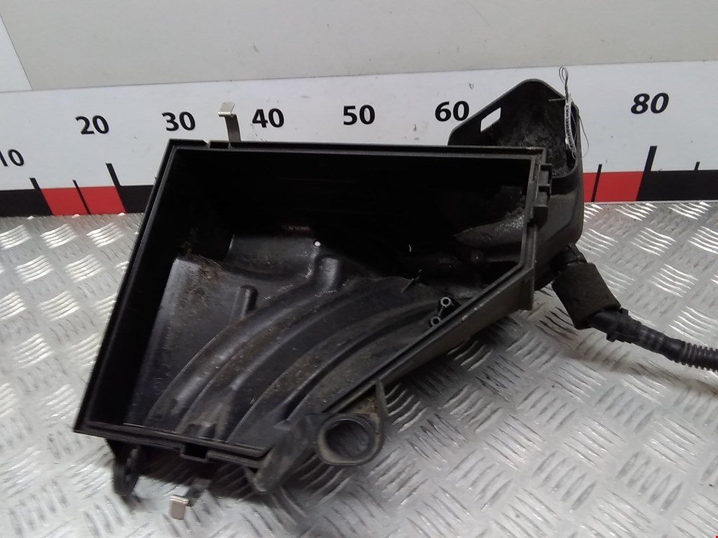 

Корпус воздушного фильтра BMW 3 Series (E90), 3 Series (E90)
