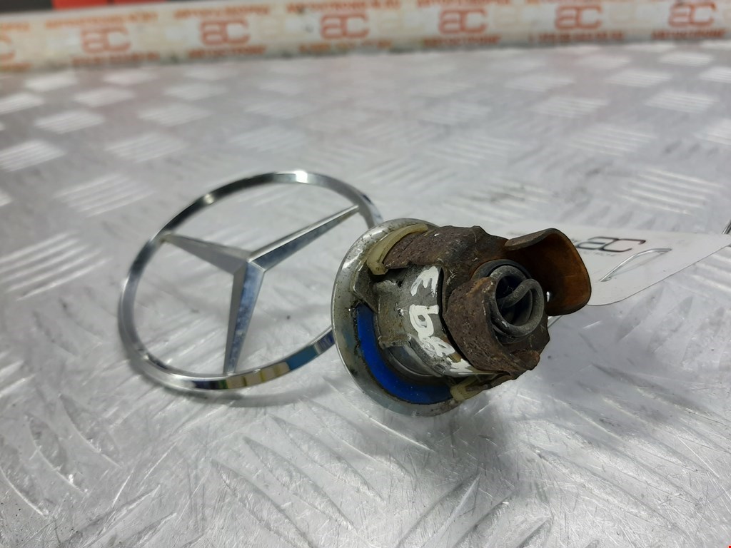 

Эмблема (значок) Mercedes W203 (C Class), W203 (C Class)